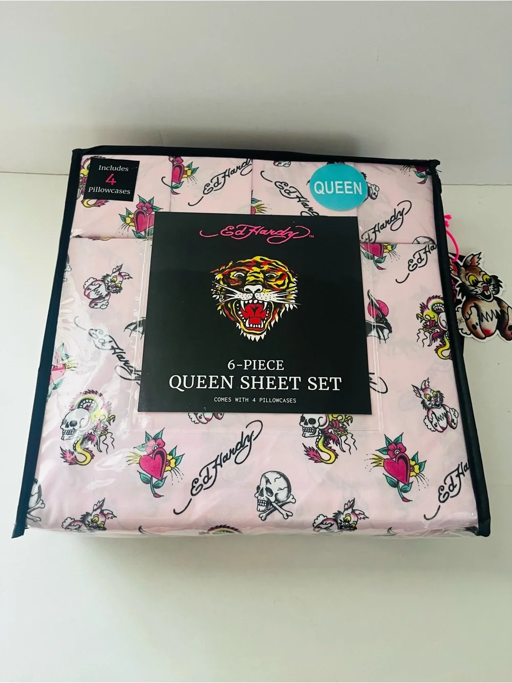 Ed Hardy Pink Queen Size Sheet Set DEH Bunny Skull & Crossbones Heart Flower Bat